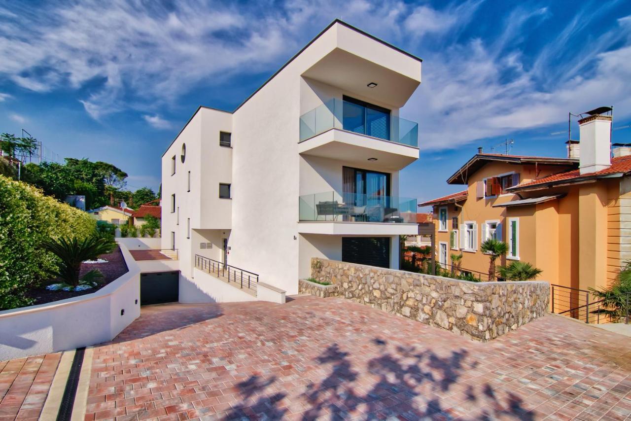 Vita, Luxury Apartments オパティヤ エクステリア 写真