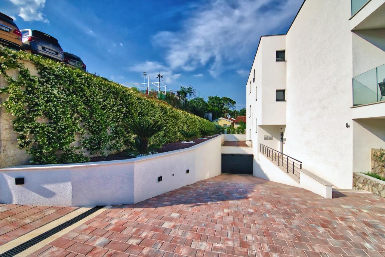 Vita, Luxury Apartments オパティヤ エクステリア 写真