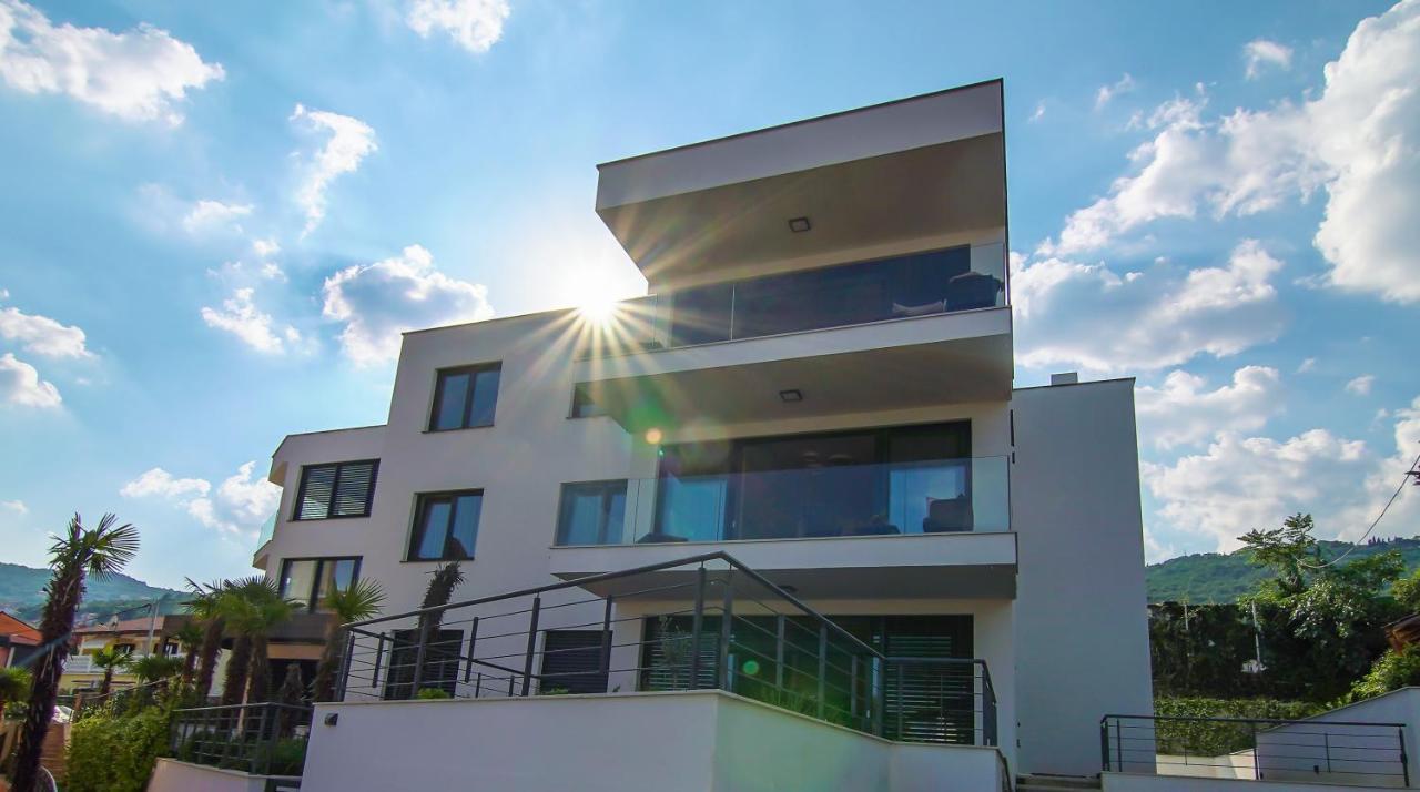 Vita, Luxury Apartments オパティヤ エクステリア 写真